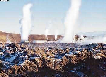 Komplex Modrá laguna. Geotermální elektrárna a zároveň termální bazény uprostřed lávové krajiny v západní části Islandu jsou jednou z hlavních turistických atrakcí ostrova.