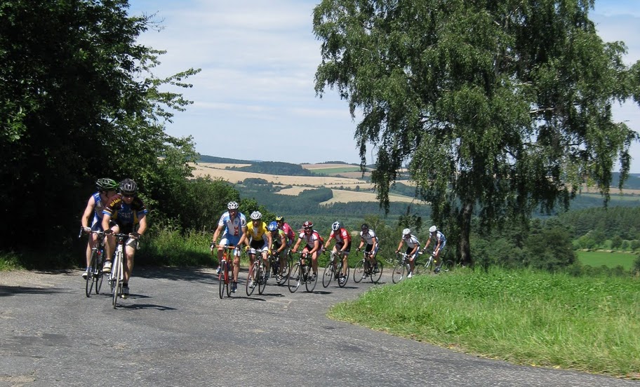 Zpráva o 8. ročníku silničního cyklistického závodu Kolem Melechova 2011 Zpráva o 8. ročníku silničního cyklistického závodu Kolem Melechova 2011