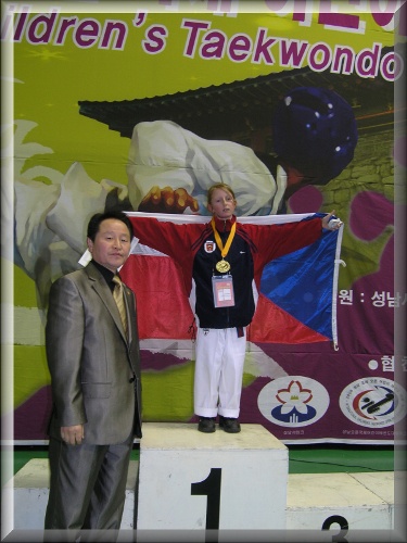 Zlatou medaili v Koreji vybojovala Adriana Šimánková Zlatou medaili v Koreji vybojovala Adriana Šimánková