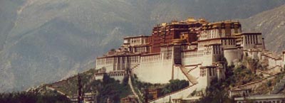 Klášter Potala - bývalé hlavní sídlo Dalajlamy.