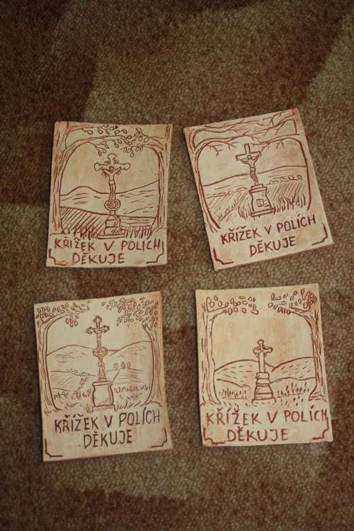 Navrhněte na cenu Křížek v polích děkuje Navrhněte na cenu Křížek v polích děkuje