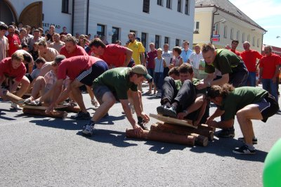 Výprava Humpoláka na Slavnostech dřeva ve Volarech