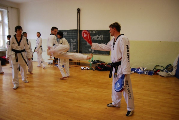 08_TKD6_04.jpg