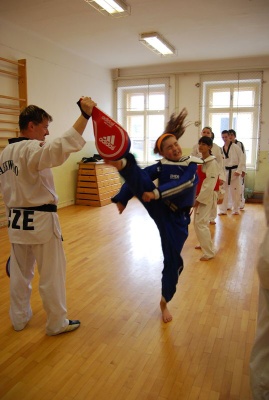 08_TKD6_05.jpg