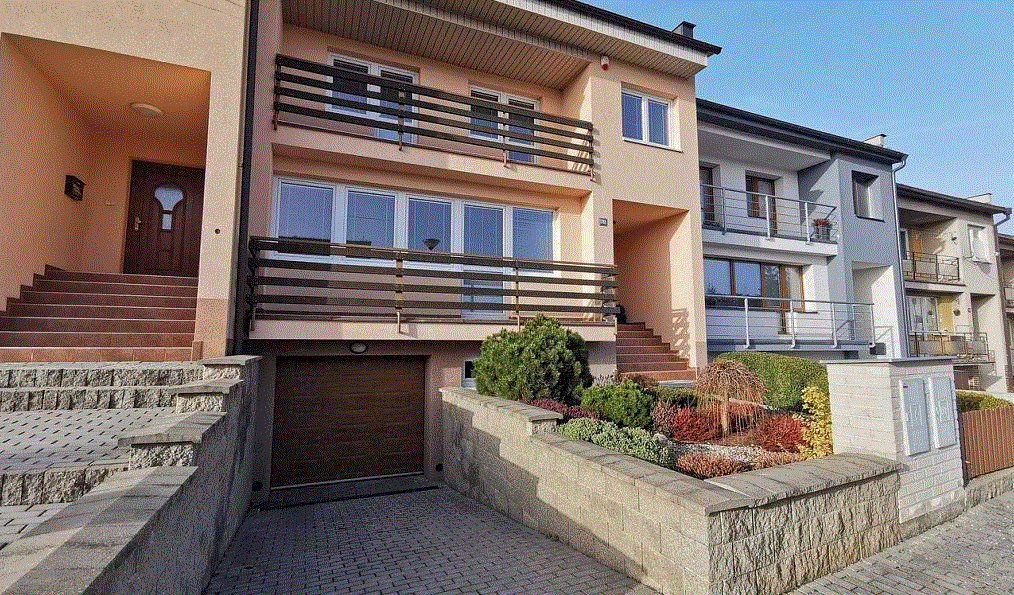 Prodej domu 214 m² s pozemkem 394 m²