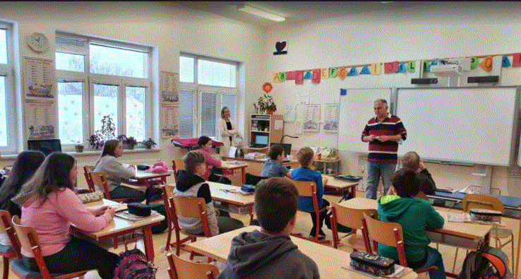 Učím raději české děti než anglické. Na Humpolecku působí lektor z Velké Británie