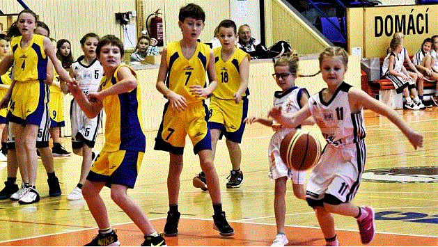 FOTOGALERIE: Nejmenší basketbalistky Humpolce si zahrály turnaj