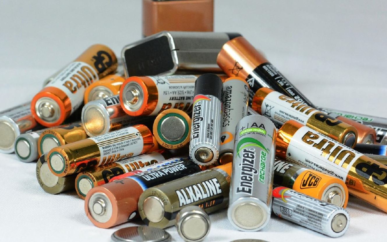 Občané kraje Vysočina loni do sběrných míst odnesli přes 6 milionů  tužkových baterií