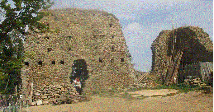 Hrad Orlík se s turistickou sezonou loučil ranou z děla. Podívejte se