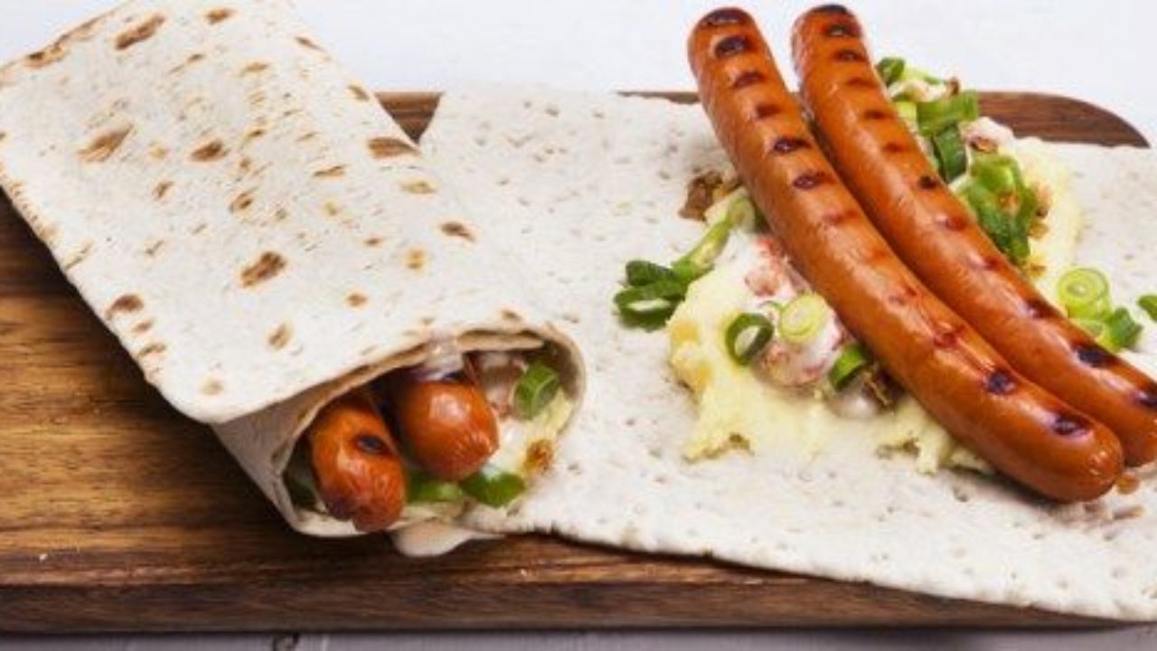 Tunnbrödsrulle - švédský zabijácký hot dog