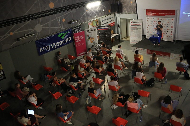 Zapojte se do debat Letní žurnalistické školy v Havlíčkově Brodě