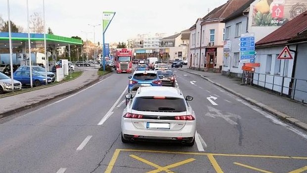 Pozor na změny v Brodě. Kvůli novému obchvatu mění město dopravní značení