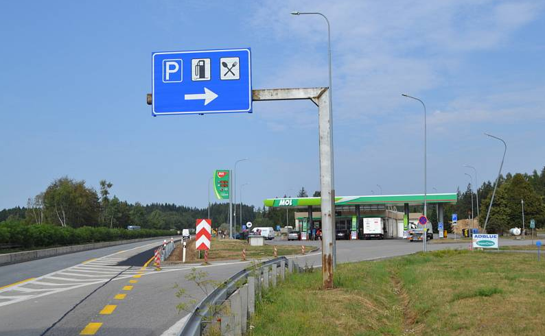 Odpočívadlo Mikulášov na dálnici prokoukne. Přibydou nová stání i dětské hřiště