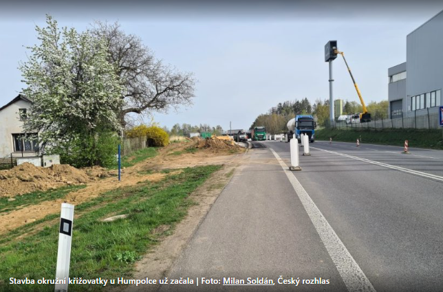 Dva kruhové objezdy letos přibydou na Vysočině u nájezdů na dálnici. Stavba toho humpoleckého už začala