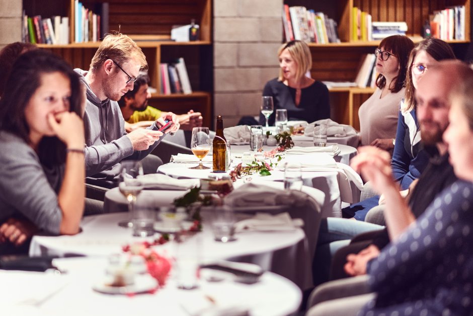 KIN8 & KONZOOM: Sirat