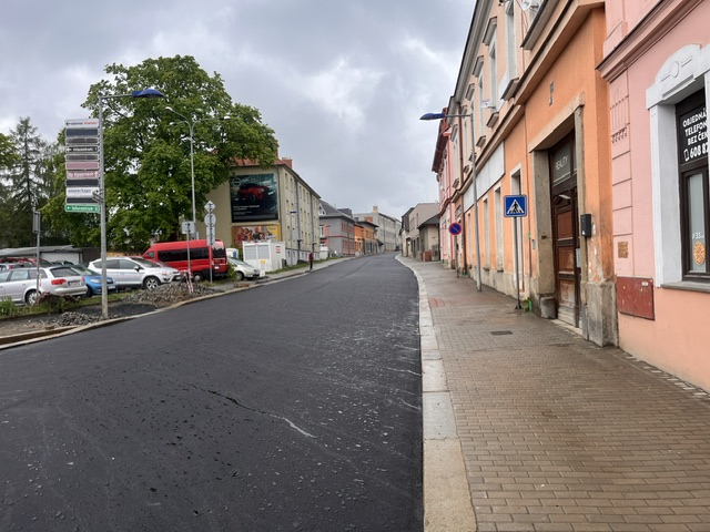 Devět milionů, plynaři a rybník. Co se skutečně dělo pod ulicí Na Kasárnách – a proč se na to musíme ptát z venku