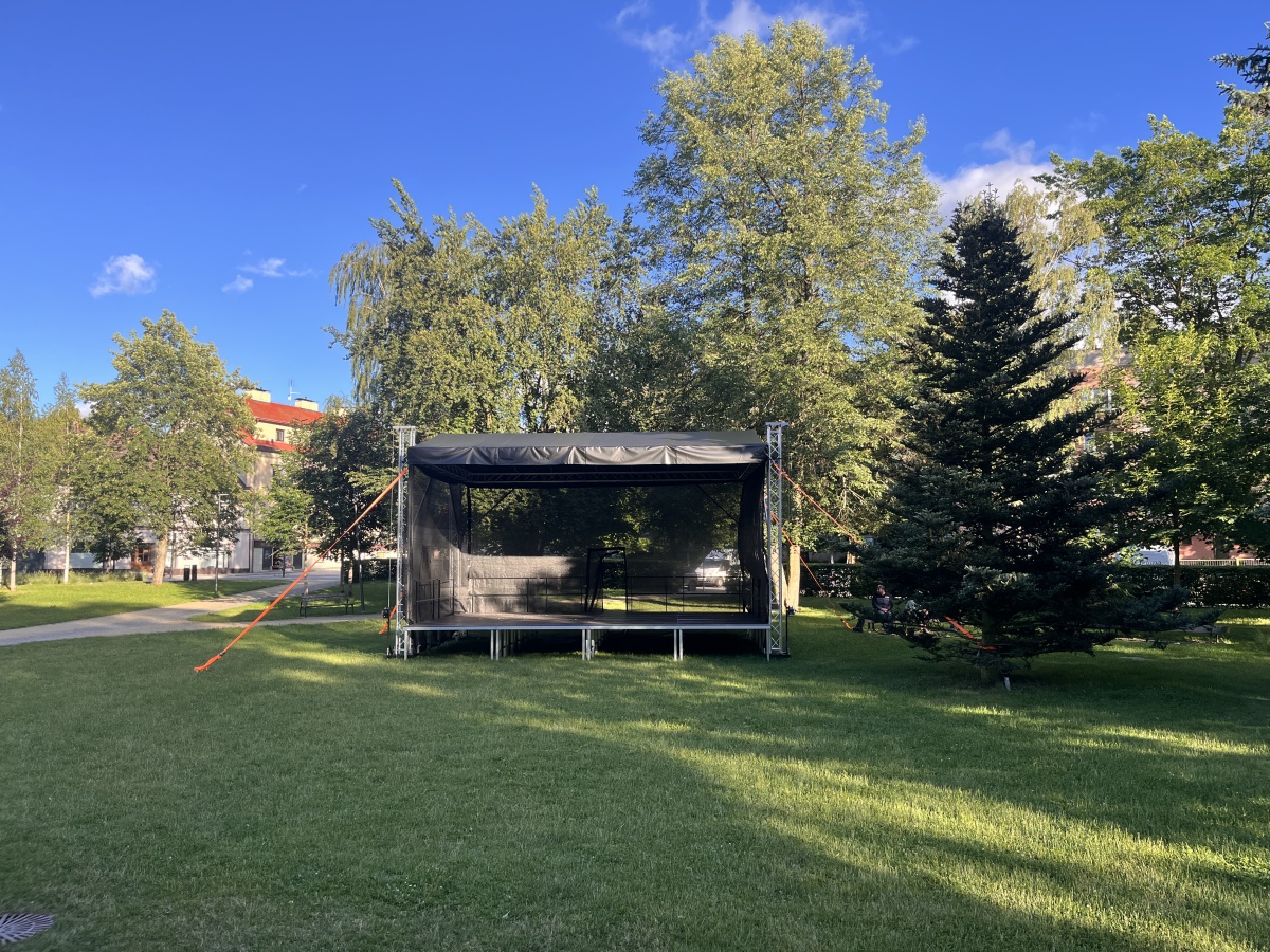 Pódium: od diskusního „skandálu“ k realitě